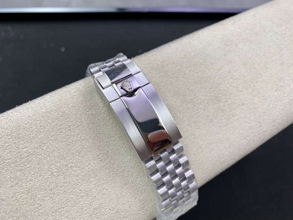 激安ロレックス着用イメージ